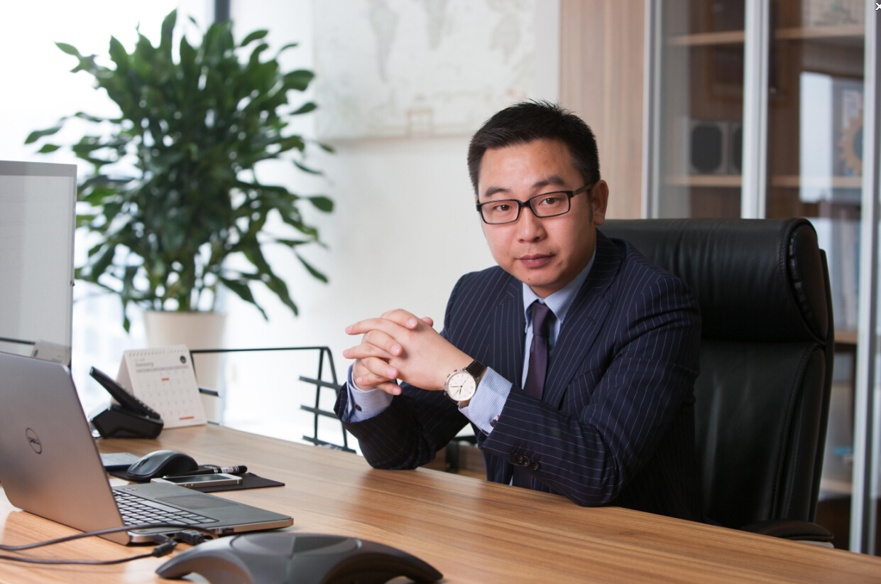 中盛光电CEO佘海峰：光伏行业须警惕产能过度扩张