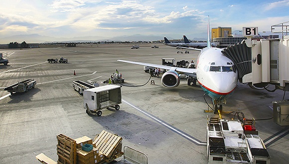 锂电池缘何被航空界“拉仇恨”？乘坐飞机还是不带为好