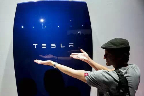 特斯拉引爆危机感 松下三星LG跟风入局家用电池