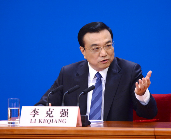 总理：支持新能源汽车 动力电池放首位