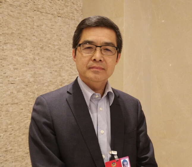 欧阳明高：暂停三元锂电池并非否定技术路线