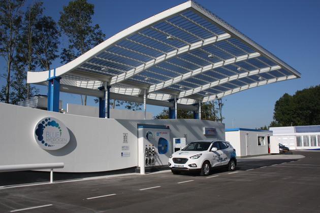 纯电动汽车与氢燃料电池汽车发展所面临的问题