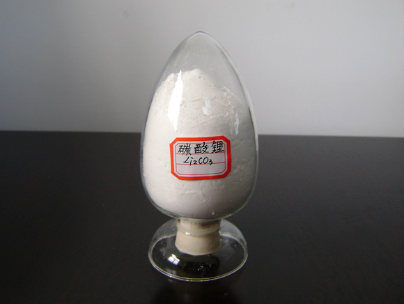 碳酸锂货源难求 锂电池概念强势领涨