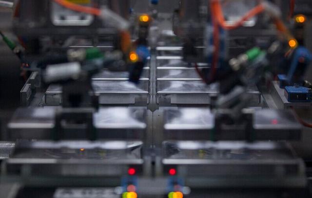 中国削减电动车补贴 三星LG电池将难寻买家