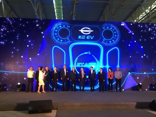 长江新能源汽车正式投产 设计年产10万辆纯电动车