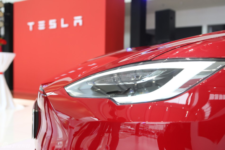特斯拉新版Model S亮相：在中国防雾霾？改进外观