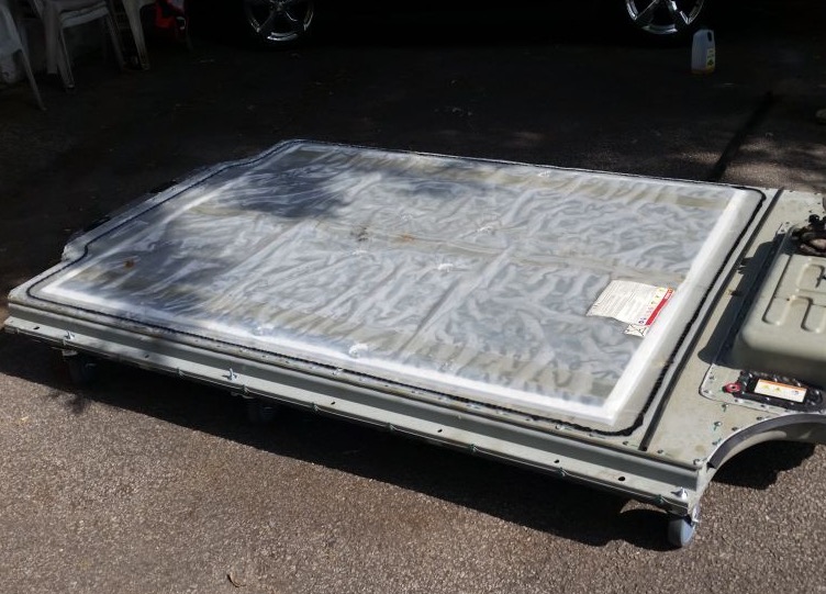 Model 3电池组细节曝光 业内称利润有限