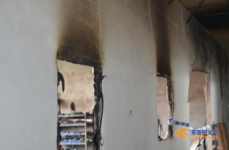 广东深圳：中准能源废旧圆柱锂电池堆冒烟起火 无伤亡