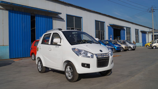 低速电动车野蛮生长乱象丛生 有效管理成本高