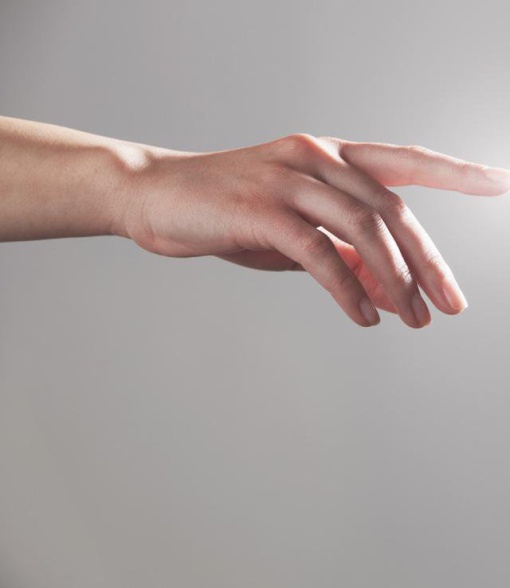 石墨烯电子皮肤“吹弹可破”：比人“感觉”更灵敏