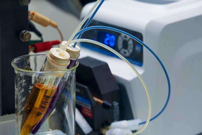 全钒液流电池成规模储能新秀 中国成为全球最大生产国