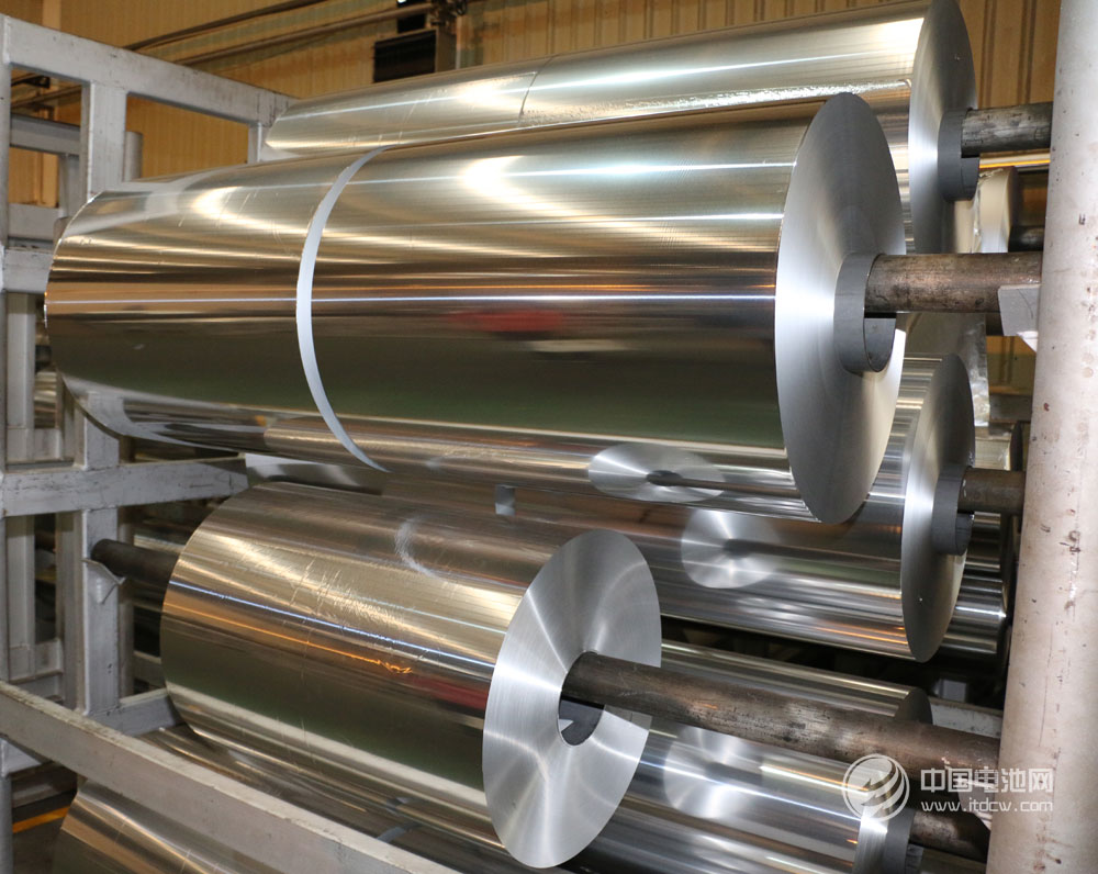 江苏中基以生产双零铝箔为主