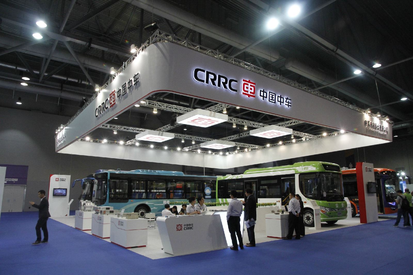 中车推出全球首台燃料电池大型物流车