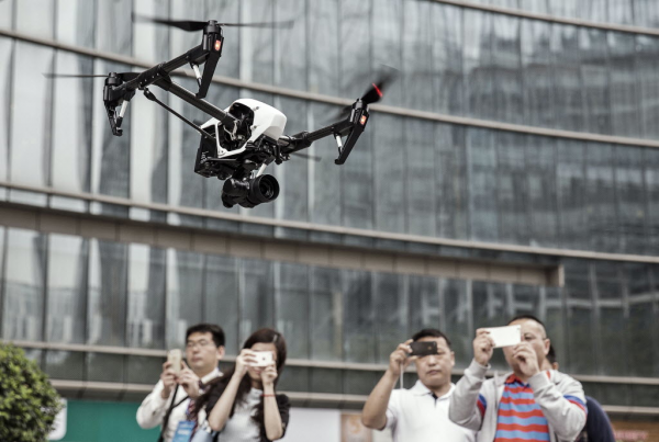 英媒称中企开发无人机新用途：空中优步出租车