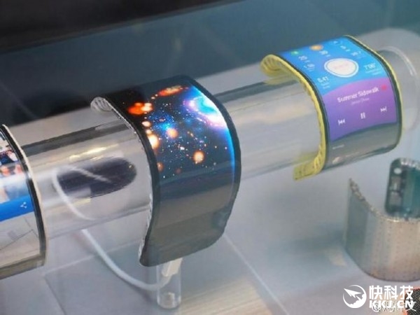 屏幕主板电池都能弯曲！联想展示真正柔性手机