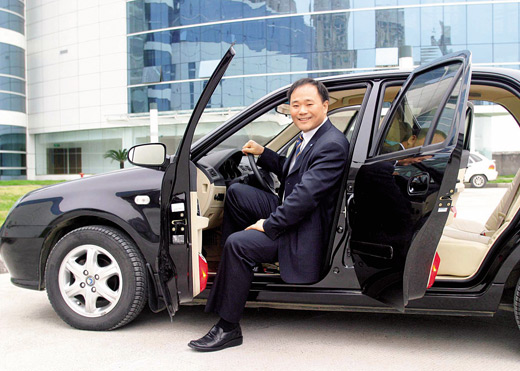 制订五年内产销超百亿战略 李书福欲整合钱江摩托