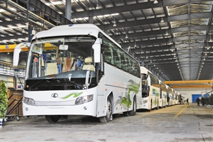 黄宏生接受记者采访