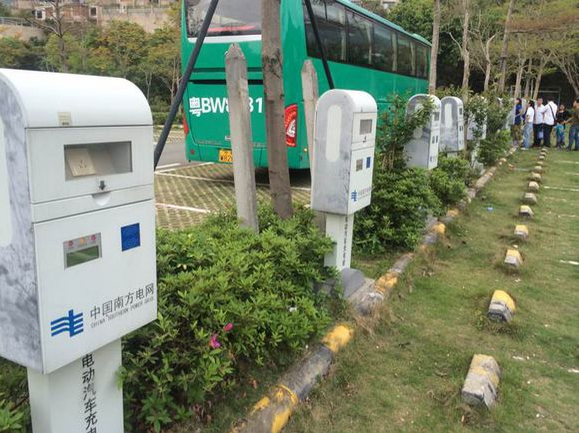 1、深圳汽车充电桩厂家_最新报价:一个汽车充电桩多少钱?