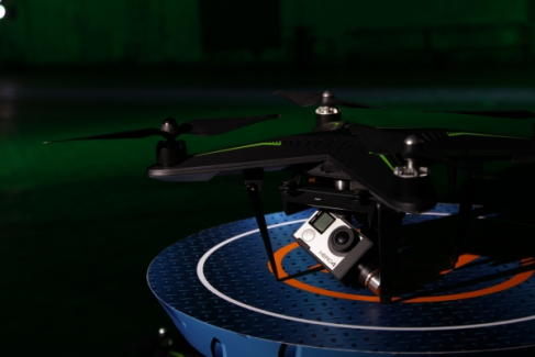 占全球市场份额70% 深圳为什么青睐无人机？