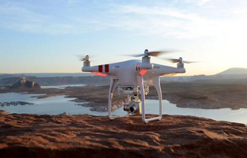 占全球市场份额70% 深圳为什么青睐无人机？