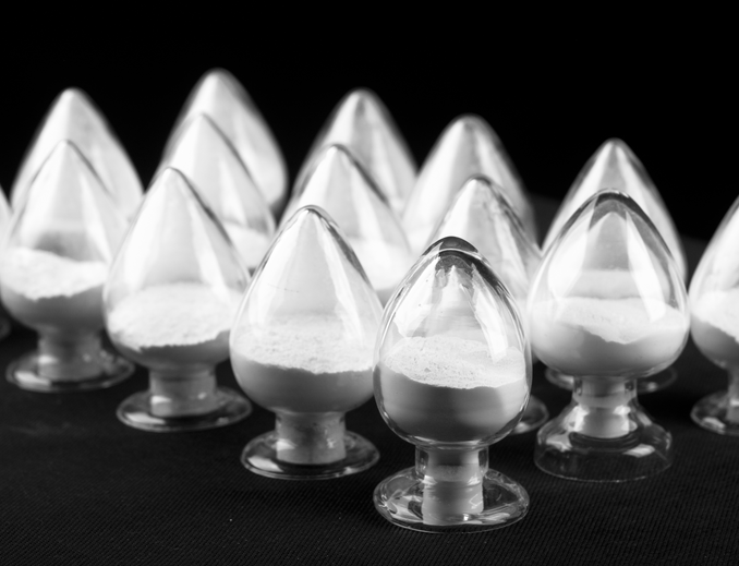 电池级碳酸锂价格回落 近期市价或将走弱