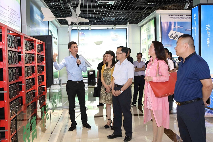 广西来宾市市长雷应敏一行莅临银隆新能源