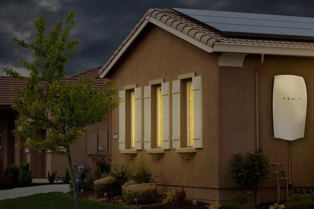 储能电池走向家庭和企业 今年市场将翻番