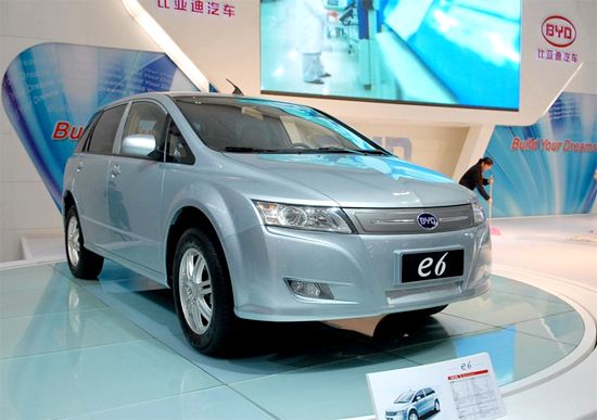 比亚迪获新加坡出租车牌照 首批预计今年9月上路运营