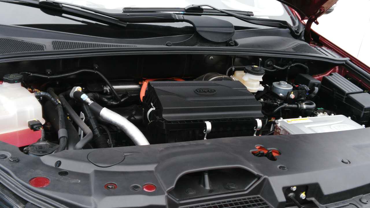 熄火后开启部分功能 车辆蓄电池“干耗”损伤大