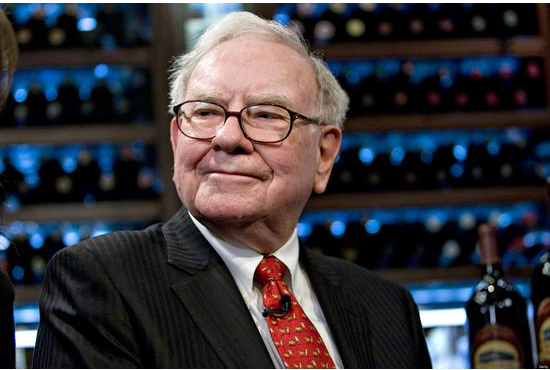 巴菲特今年二季度持现创纪录 坐拥727亿美元这次想买谁？