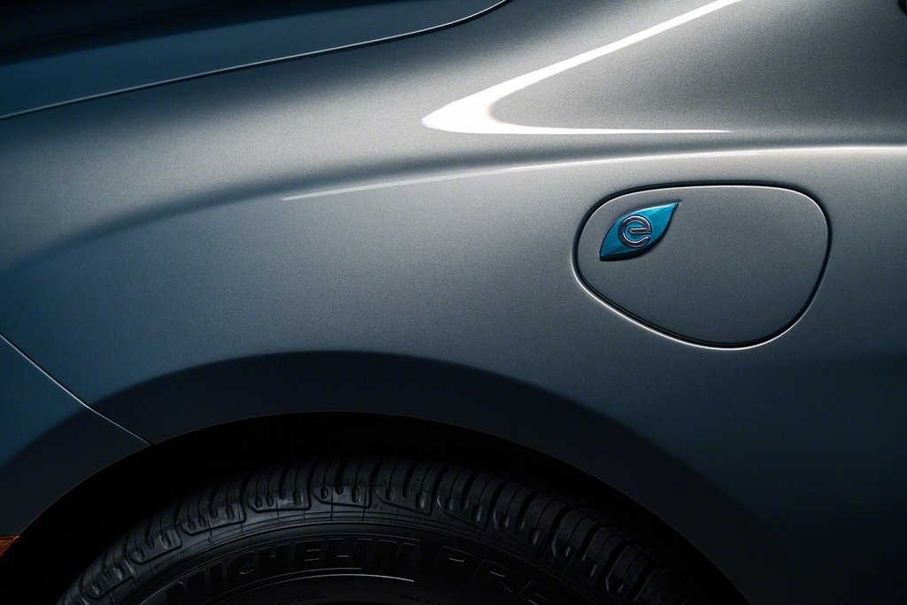 电池续航焦虑被夸大 现有电动车可取代九成私家车