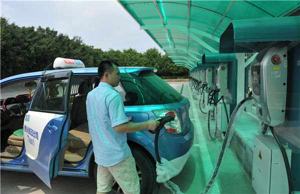 让电动汽车跑得更“欢” 太原五年将配建5万个充电桩