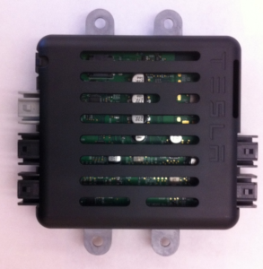 特斯拉引入新芯片和模块 将汽车打造成WIFI热点