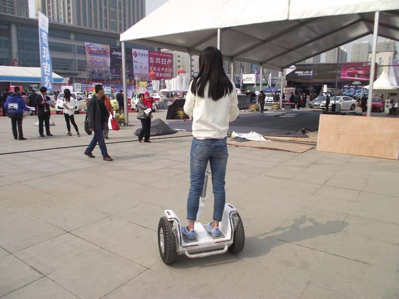 别把平衡车管成下一个电动自行车