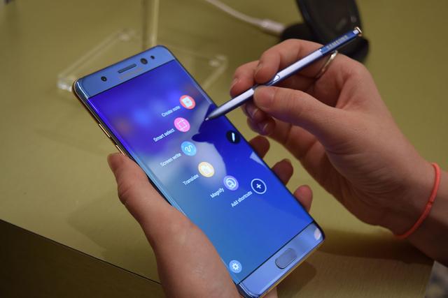 Galaxy Note 7手机电池发生爆炸 三星决定推迟发货