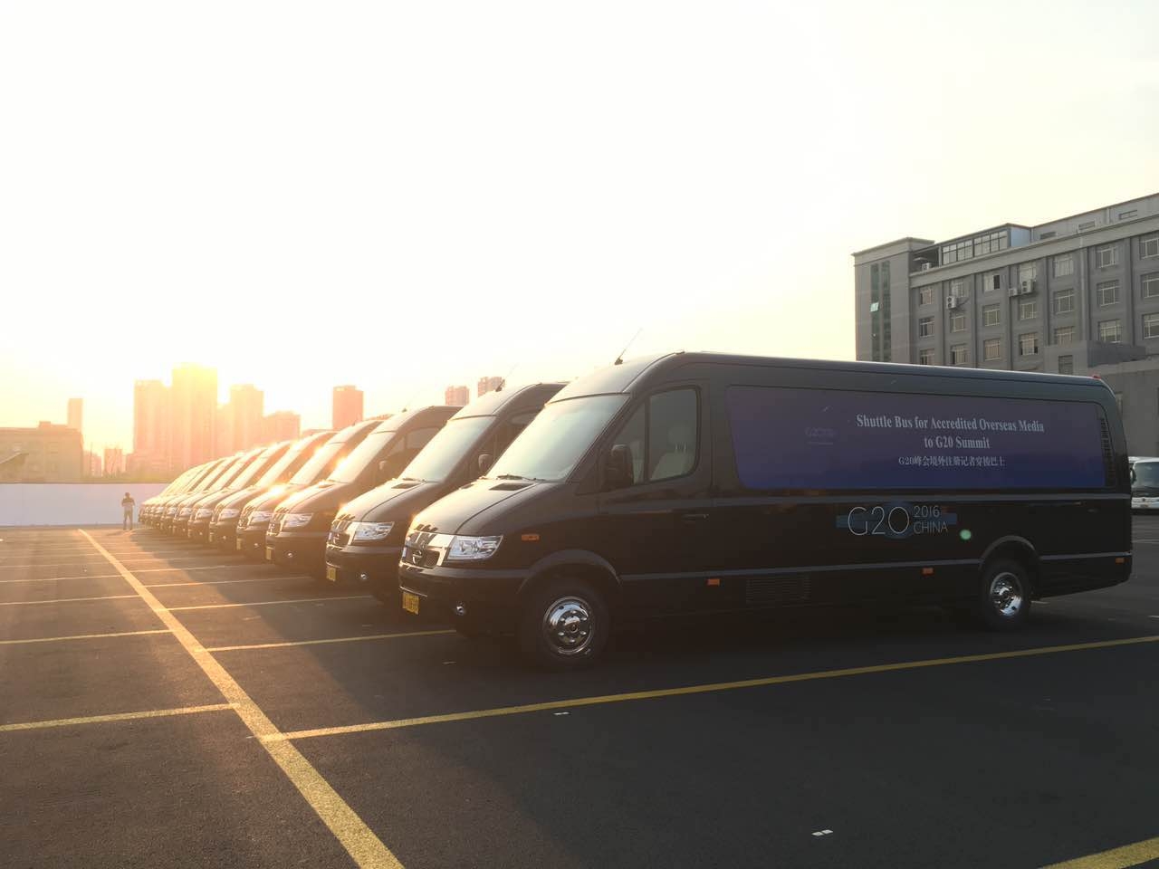 中国新能源汽车制造崛起 长江纯电动车服务G20峰会获赞誉