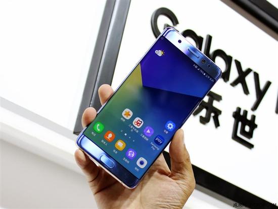 从三星手机到特斯拉 专家说锂电池自燃有其因