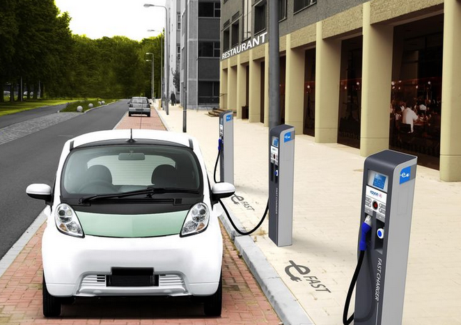 充电难题显现 电动汽车的引爆点终于要到了？