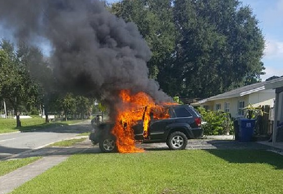 三星Note 7又发生电池爆炸 竟造成用户整辆车起火