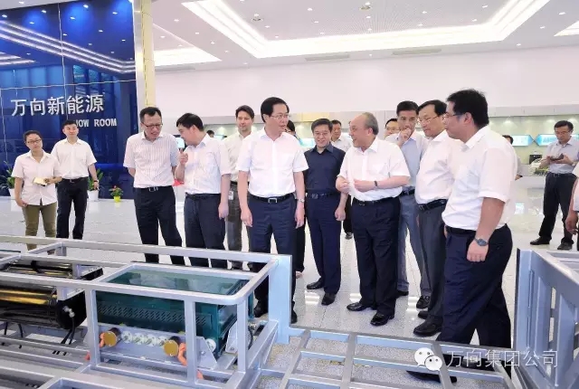 浙江省委副书记车俊调研万向 试乘上汽万向新能源客车