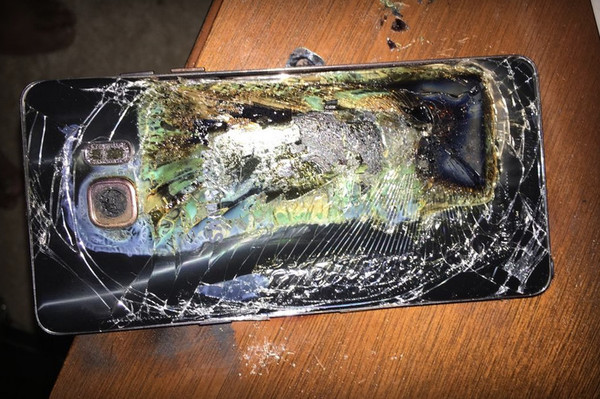 继美两起Note7更换版自燃后 又曝两起iPhone自燃事件