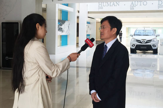 福田汽车集团副总裁宋术山讲解车联网业务愿景