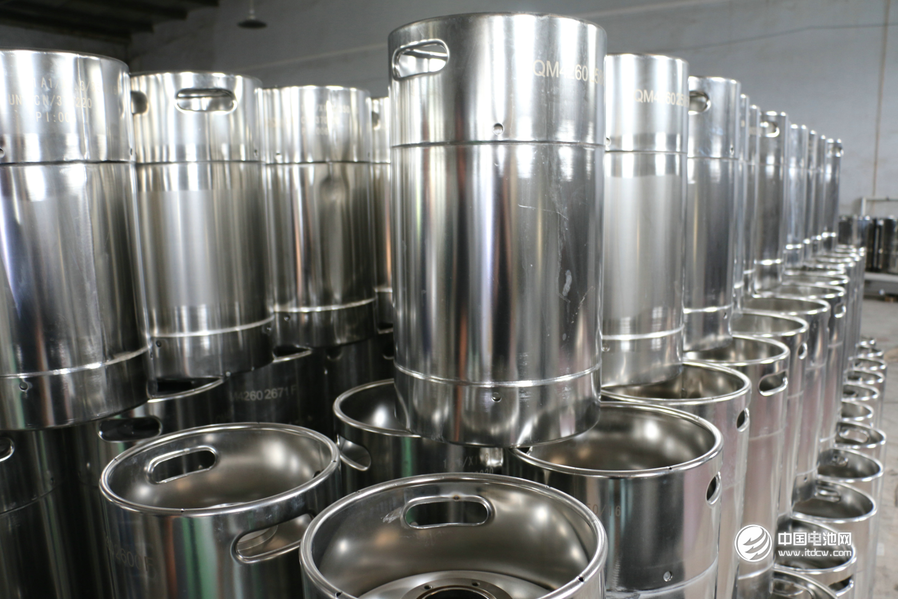 青岛海鑫达不锈钢容器有限公司