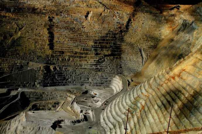 推行新能源应用 铜需求下一增长点将是可再生能源及电动汽车