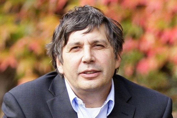 “石墨烯之父”又发现超级材料！半导体的未来将是它？