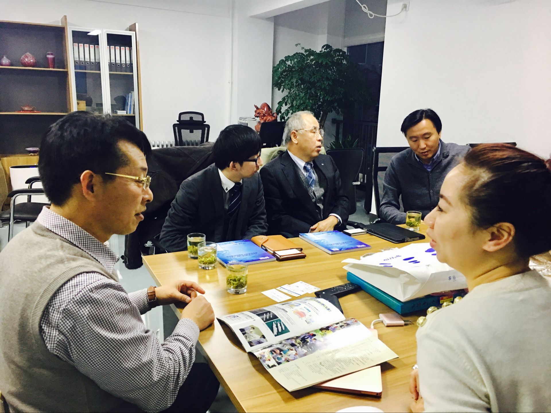 日本Finetec株式会社社长本木敏彦等一行到访中国电池网总部