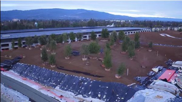 苹果Campus 2 飞船总部4K无人机捕捉礼堂镜头