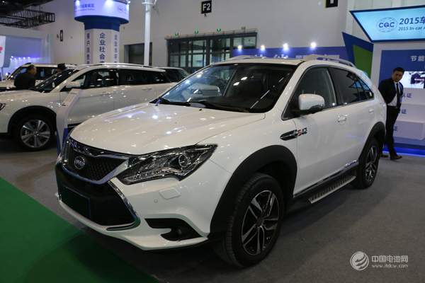 补贴额度下降门槛提高 新能源车今年价格还得等