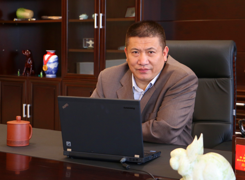 江苏智航新能源有限公司 董事长 周发章