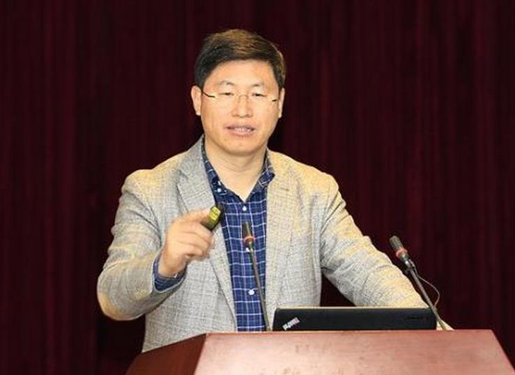 中科院院士刘忠范：石墨烯不能搞大炼钢铁式“大跃进”